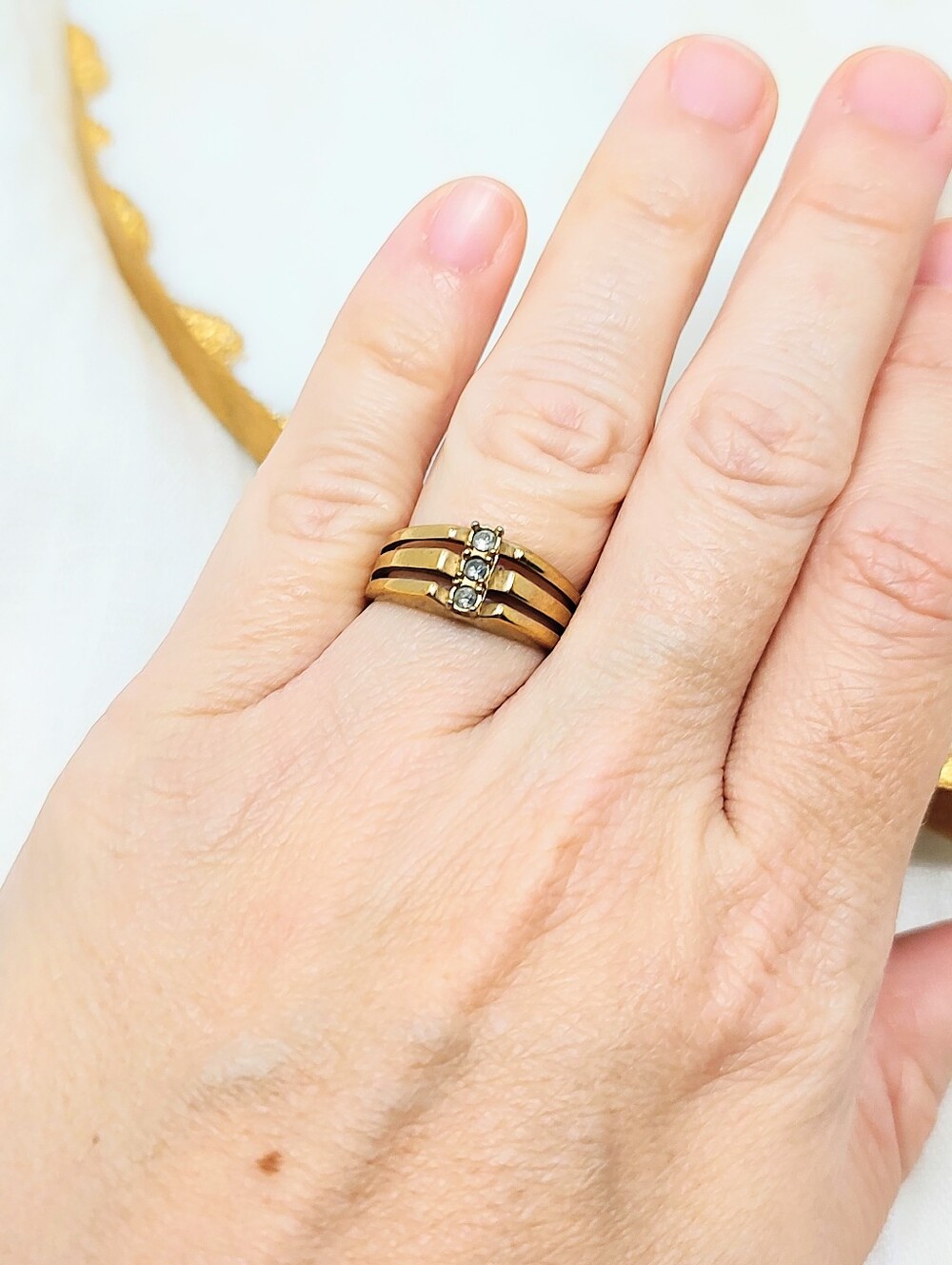 Size 7 Vintage Avon Gold Ring With Small Gray Silver Crystal Accents